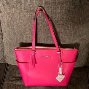 Michael Kors Jet Set Tote